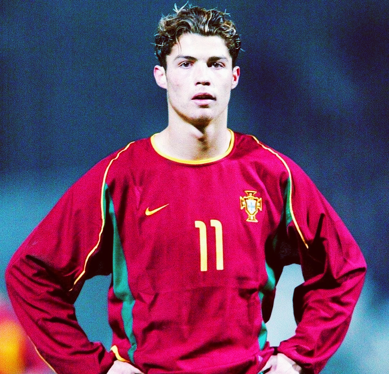 梦回足坛球星18岁！小贝盛颜卡卡惊艳魔人丑帅姆总桀骜大罗那么瘦