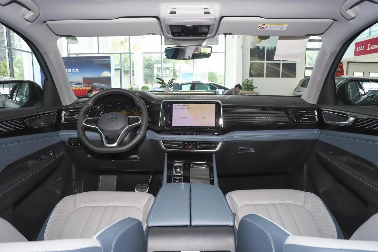 上汽大众新款途昂x实拍解析,大众原装进口途昂