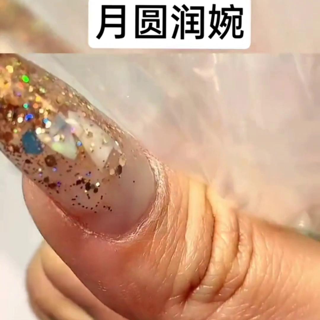 月圆润婉@DOU+小助手