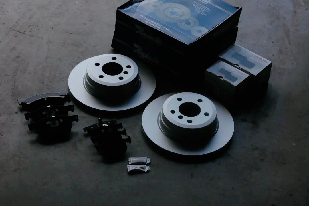 宝马x5翻新全过程,宝马x5老车翻新重庆渝北