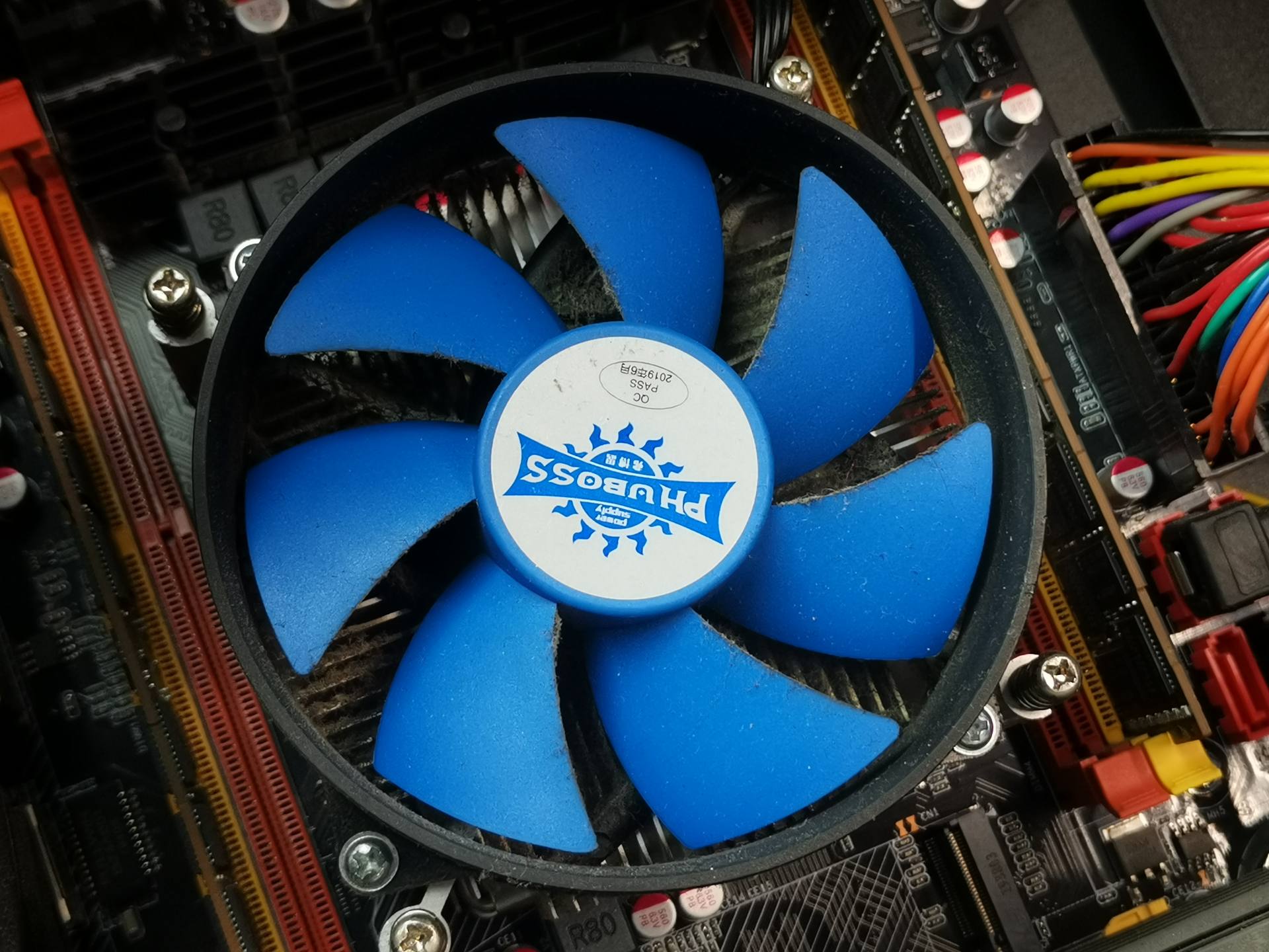 低价组装电脑内幕,组装机洋垃圾跟正品有什么区别