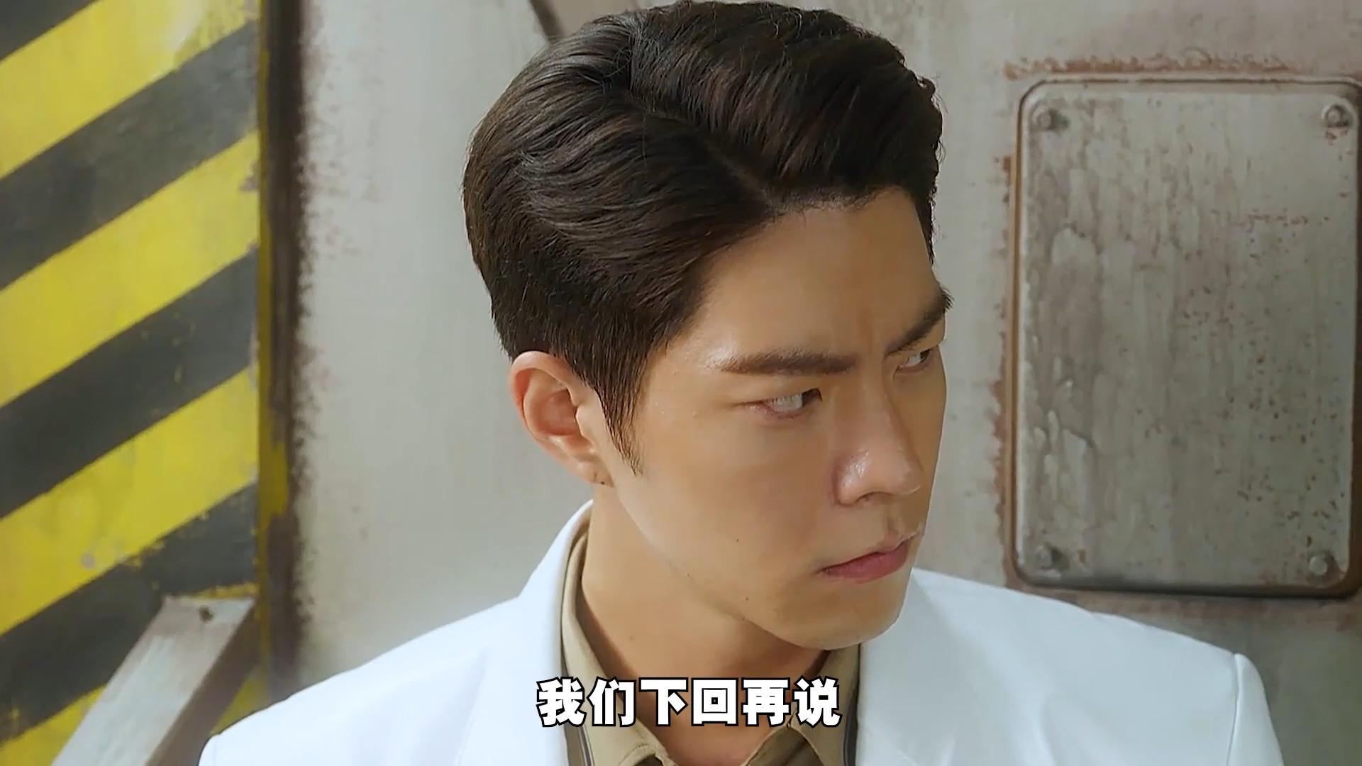 绝对男友9：女孩因火灾失去右手，从此不再相信人类与机器人为伴