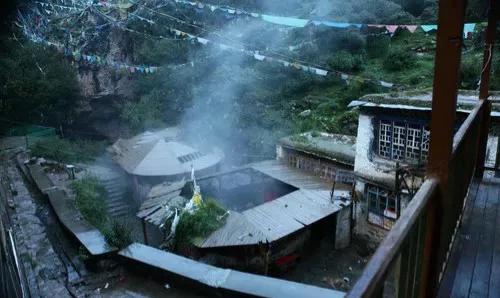 西藏无人区旅游攻略,2021西藏必火的7个旅行地此生必去