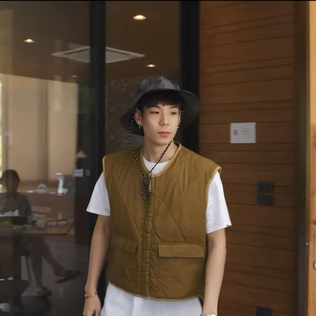 泰国仔Jaylerr穿搭：长得好看又有钱的人，平时是怎么穿衣的？