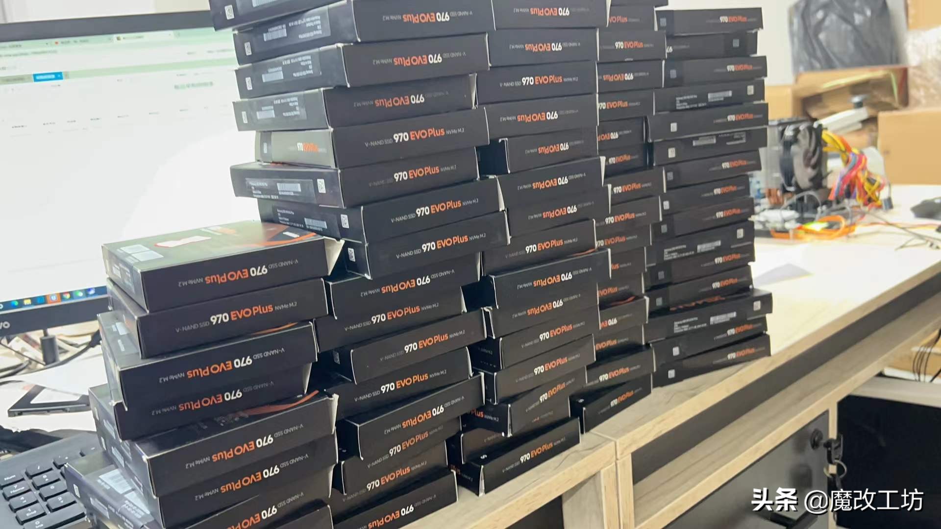 矿难崩盘降至700元！三星970EVOPLUS2TB容量NVME固态硬盘50人长测