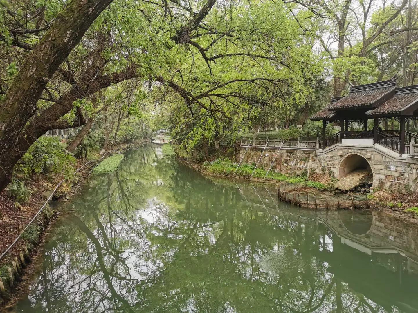 寰愬窞鍒伴噸搴嗗叚鏃ユ父,浠庡緪宸炲幓鏃犻敗鏃呮父