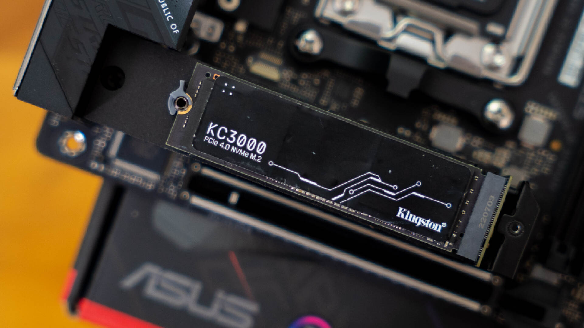 amd最新移动处理器锐龙7000,amd发布锐龙7000处理器价格