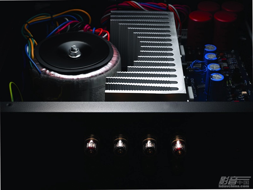 【推荐】UnisonReaserch优力声UnicoPrimo同唱精巧合并功放：让*欲人**罢不能的意式美学