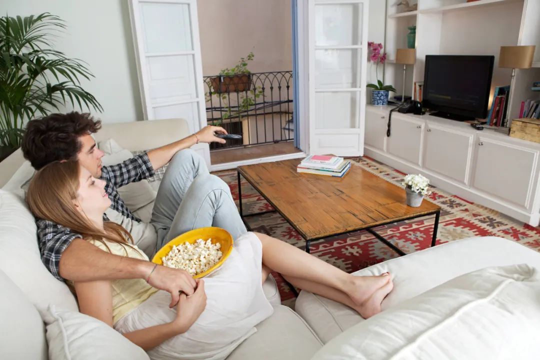 开完家庭会议后，我的零花钱被刘先生砍了一半......