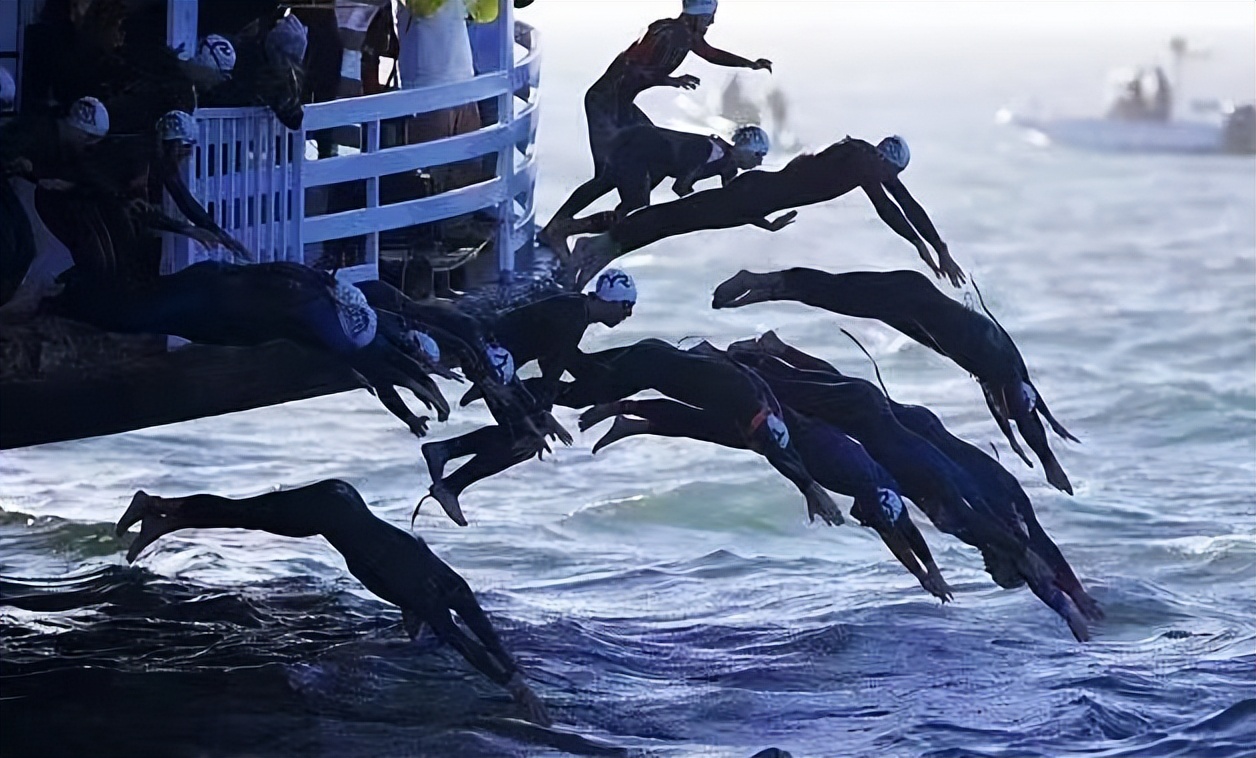 温州141名冬泳健儿横渡瓯江,温州泳士横渡英吉利海峡