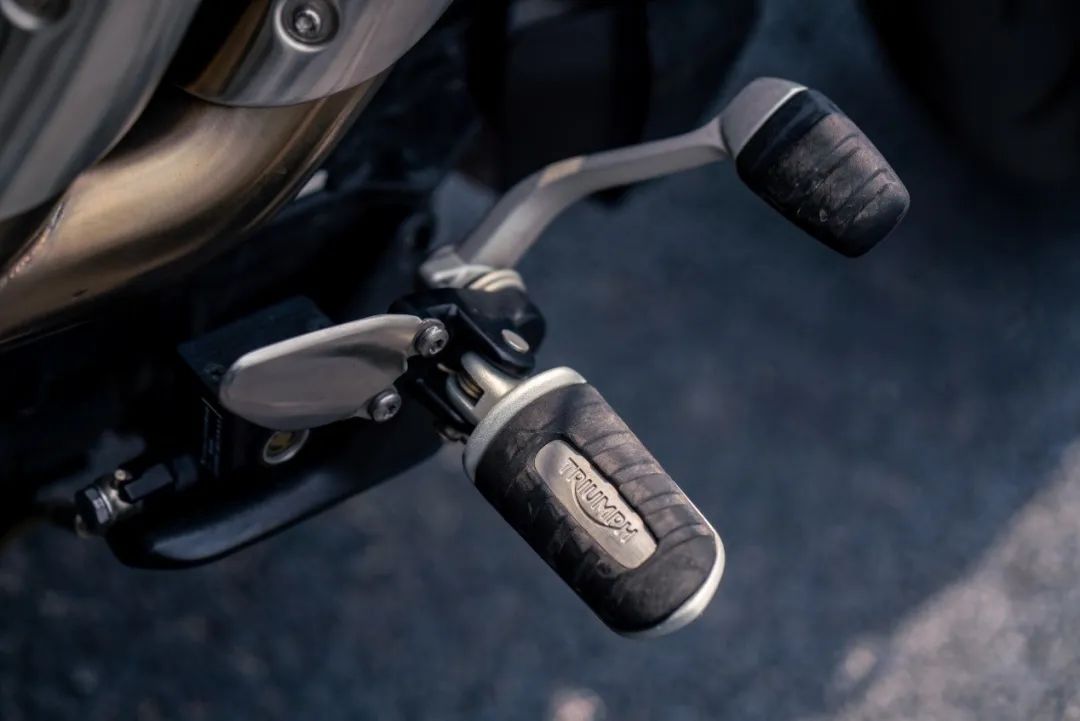 凯旋火箭3优缺点,火箭凯旋3新款试驾