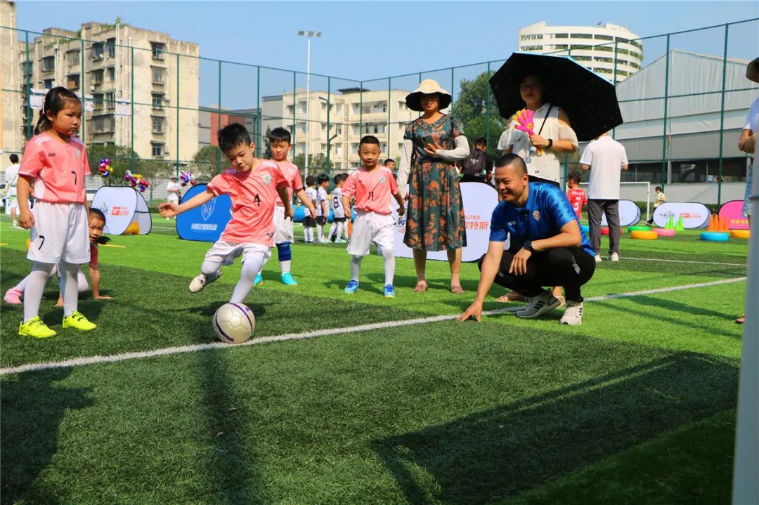 童梦杯幼儿园足球嘉年华,少儿足球新计划嘉年华主题活动