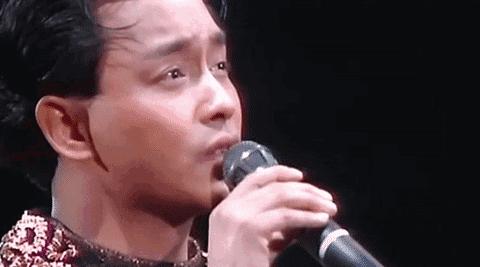 张国荣：被继母淋尿，原生家庭让他苦不堪言，46岁跳楼全身是伤