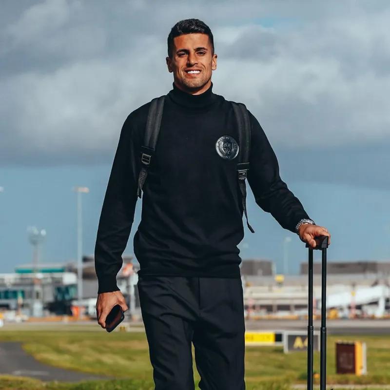 曼城队长化身罗纳尔多,曼城模特队