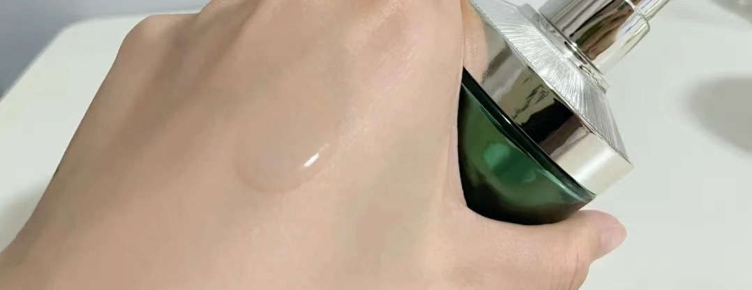 国货抗衰精华平价,很丑却很好用国货之光精华