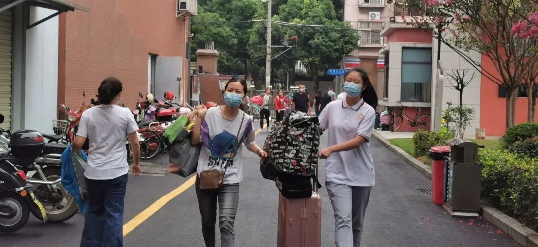 再见了，小盆友——9月19日成都家长成功“解除居家”……