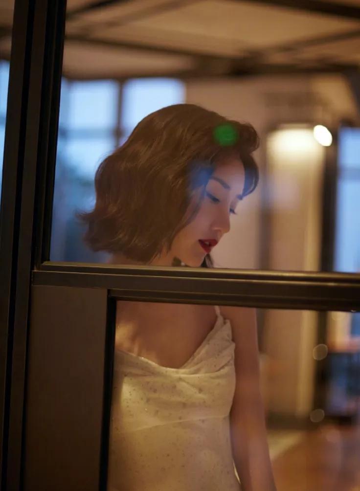 三款适合各种脸型的发型,大脸女生中长发烫发发型