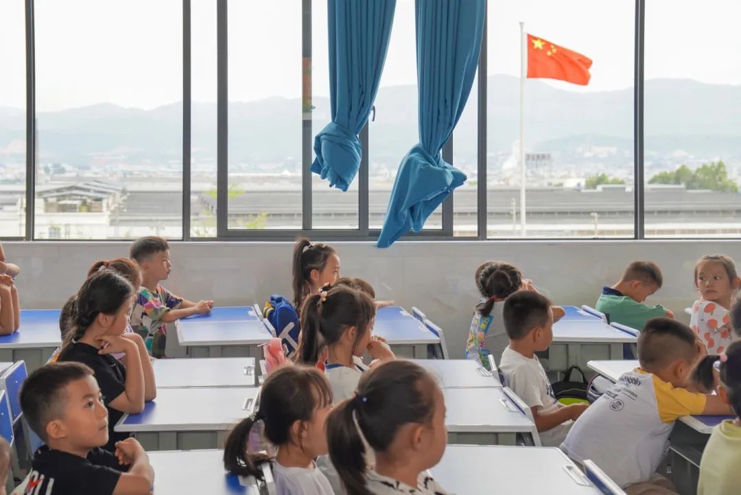 围观！青云小学“第一课”