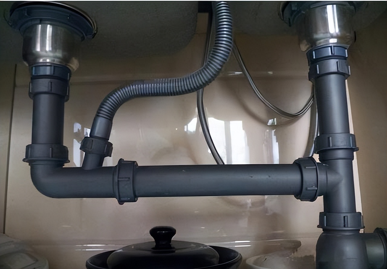 管道被油堵了怎么搞,排水管道被油污堵了用什么通