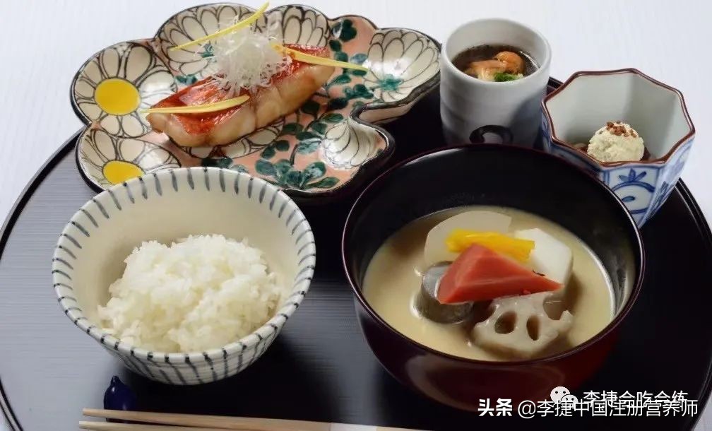 升级版三白汤,日式定食三文鱼套餐