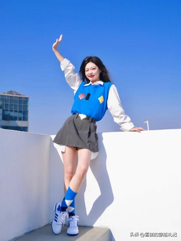 春夏穿“鞋”，最好不要选这3个颜色！俗气显脚黑不说，还显廉价