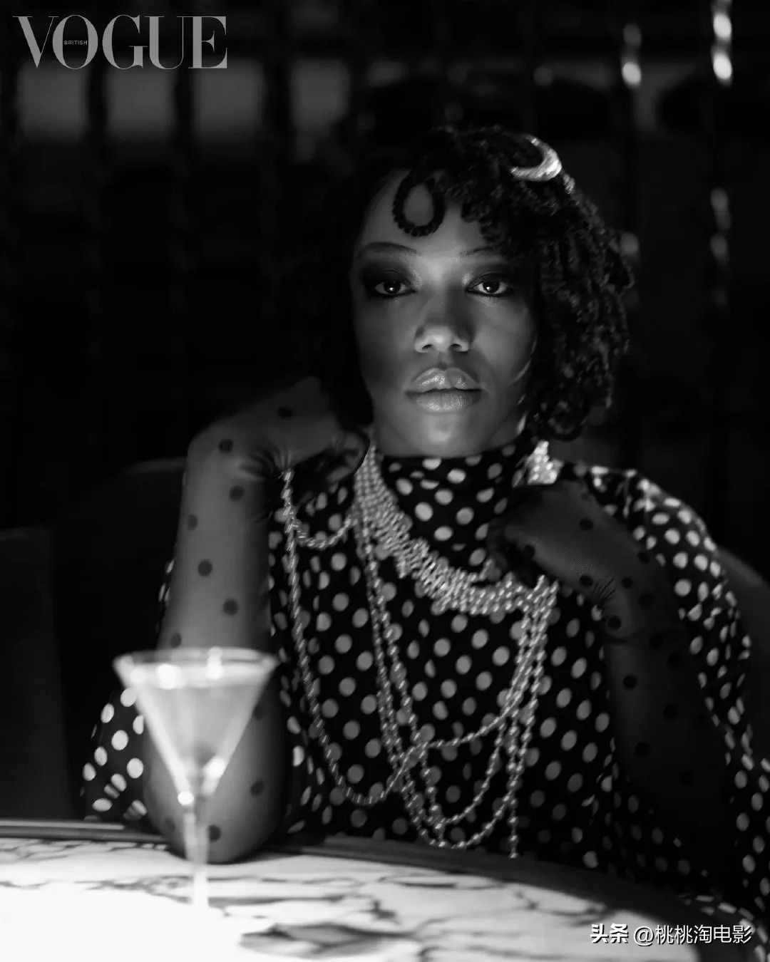 30位好莱坞颁奖季红人《VOGUE》“团建”，面对镜头随性自然