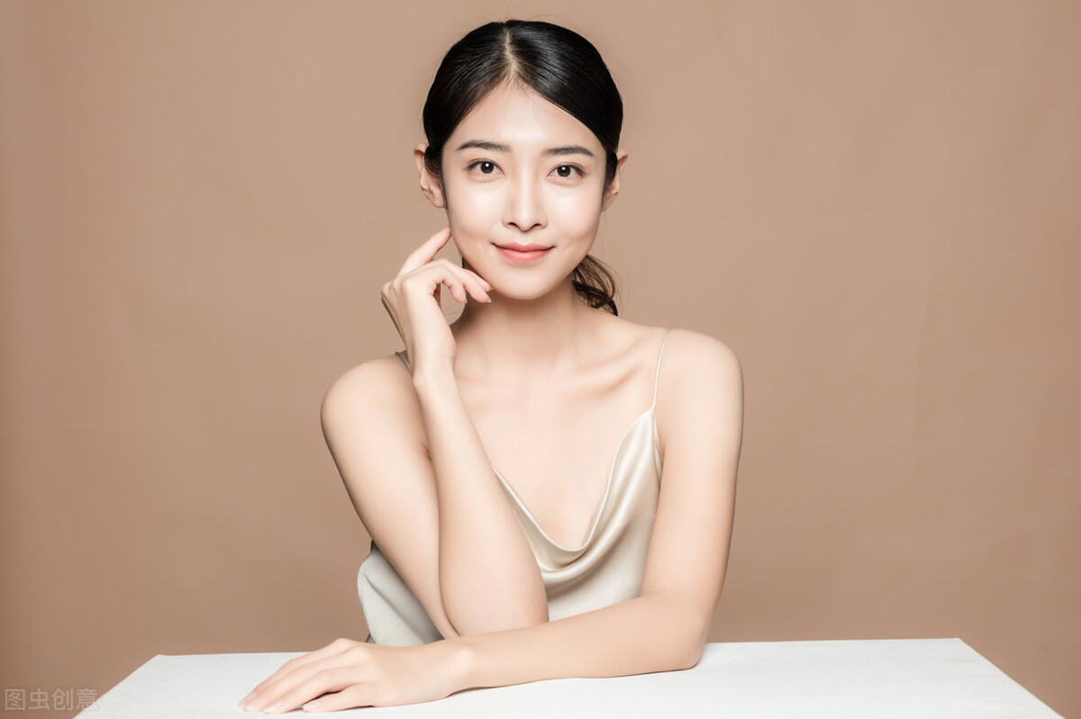 白带呈水样有血丝有腥臭味,孕18周有脓性白带带血丝