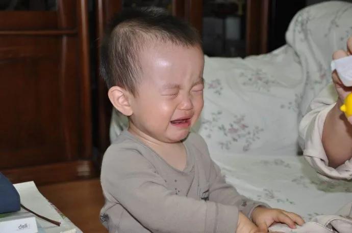 6-12岁儿童尿床吃蟑螂,吃蟑螂能治疗尿床