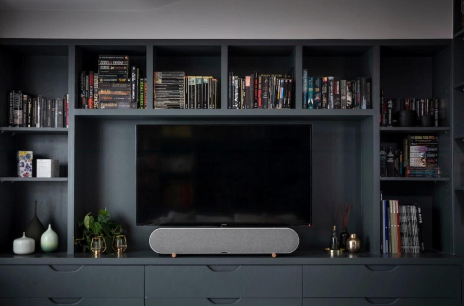 回音壁音响与落地音箱哪个好,落地音箱和专业音箱哪个好