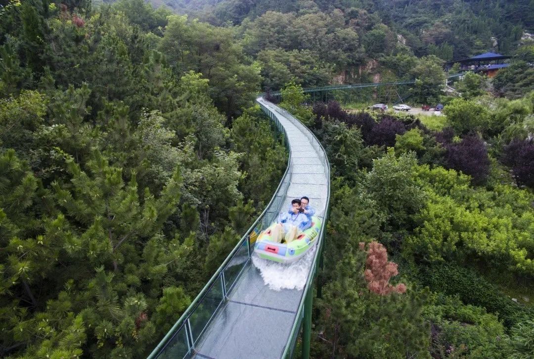 夏日峡谷漂流推荐无漂流不夏天,溪流欢畅