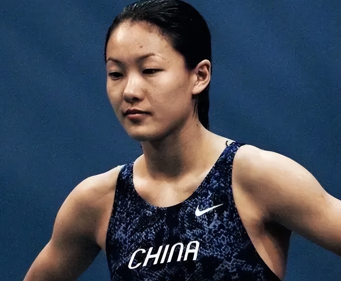 伏明霞辟谣离婚,伏明霞离婚真的假的啊