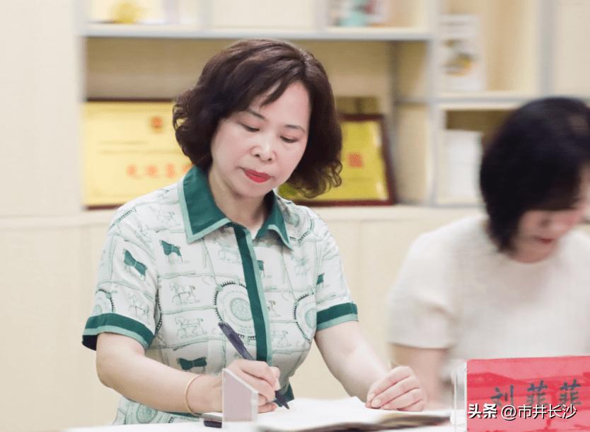 仰天湖天心实验学校,仰天湖实验小学怎么样