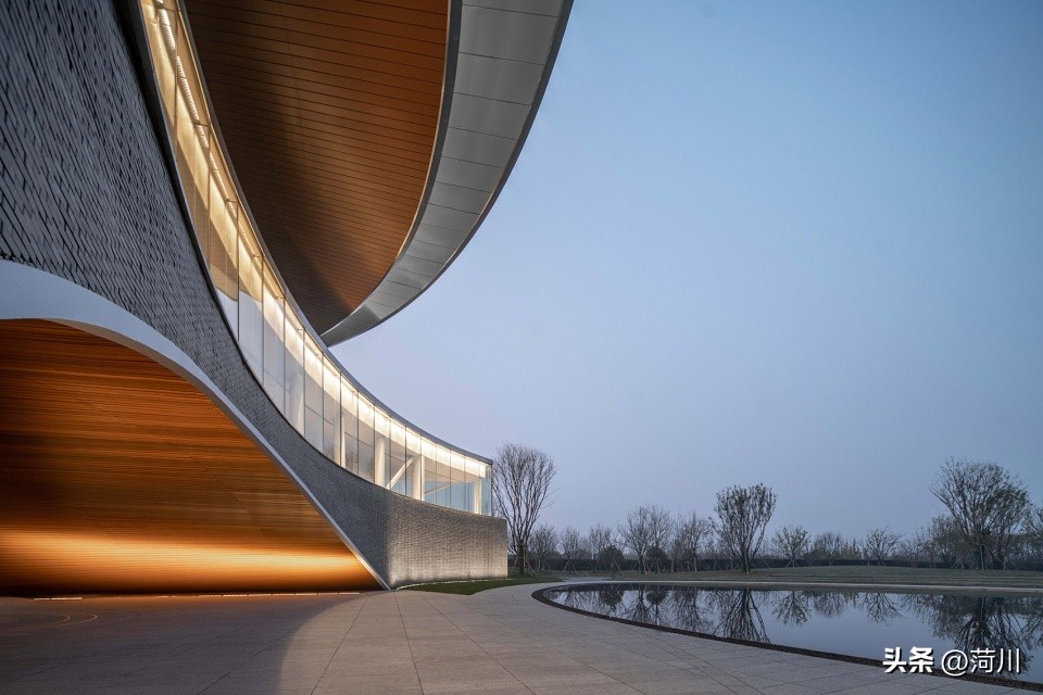 案例分享建业·蓝海郑风酒店综合体郑州上海日清建筑设计有限公司