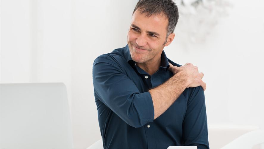 左肩膀疼了三四年了是肺癌吗,左肩膀疼肺癌多长时间可以发现