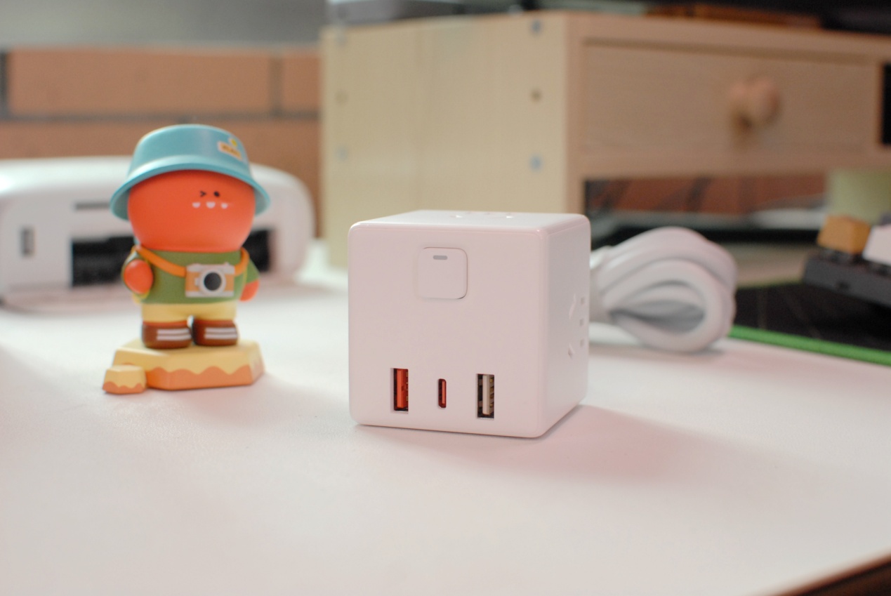 小米魔方转换器pro33w评测,小米魔方转换器pro延长线拆卸