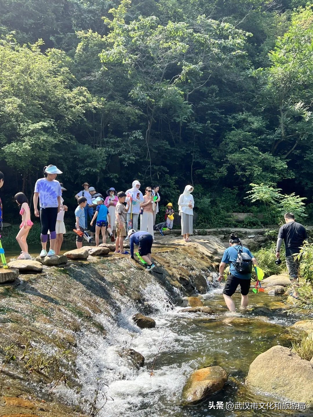 溪谷露营旅游攻略,溪谷玩水