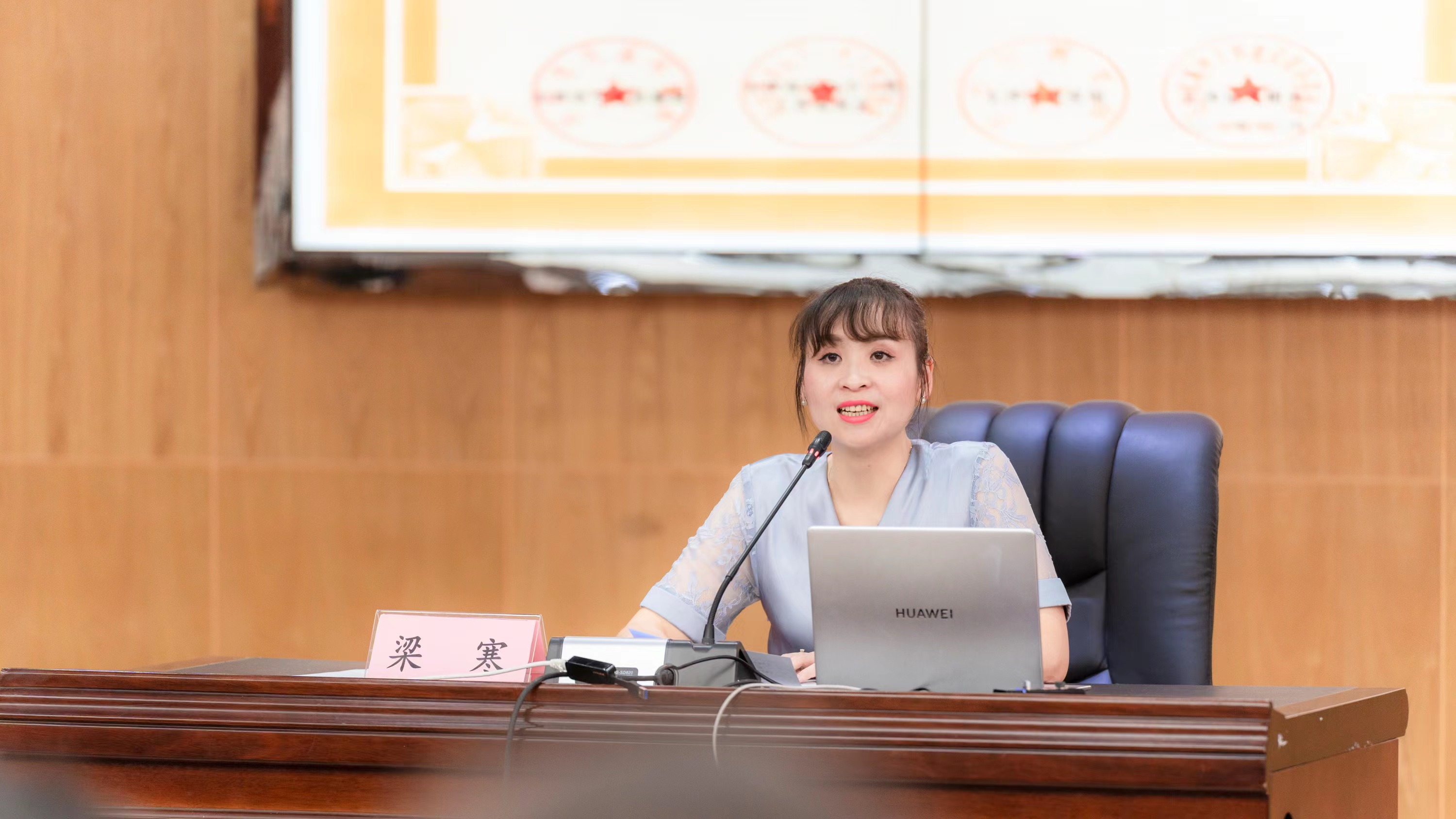 开学典礼以奋斗的姿态继续出发,加油开学季筑梦新未来