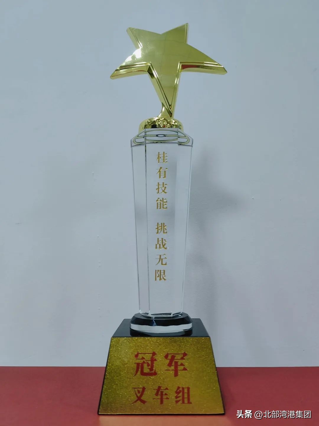 叉车牛逼技术视频,叉车能练啥绝活