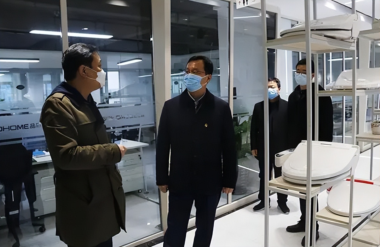 拥抱新一代消费者，老牌荣事达的转型之路：华丽换装，打破困局？