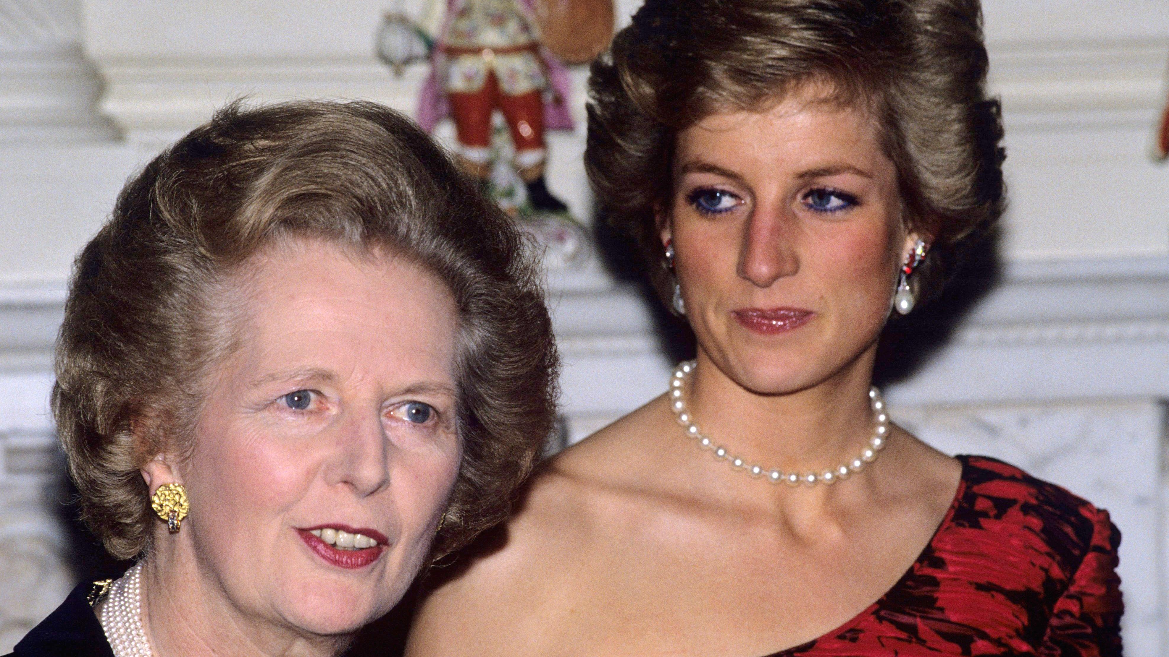 戴安娜王妃礼服大合集,戴安娜王妃最美的衣服