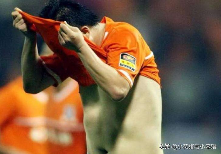 男足输球后购物,保姆解密男足奢侈生活