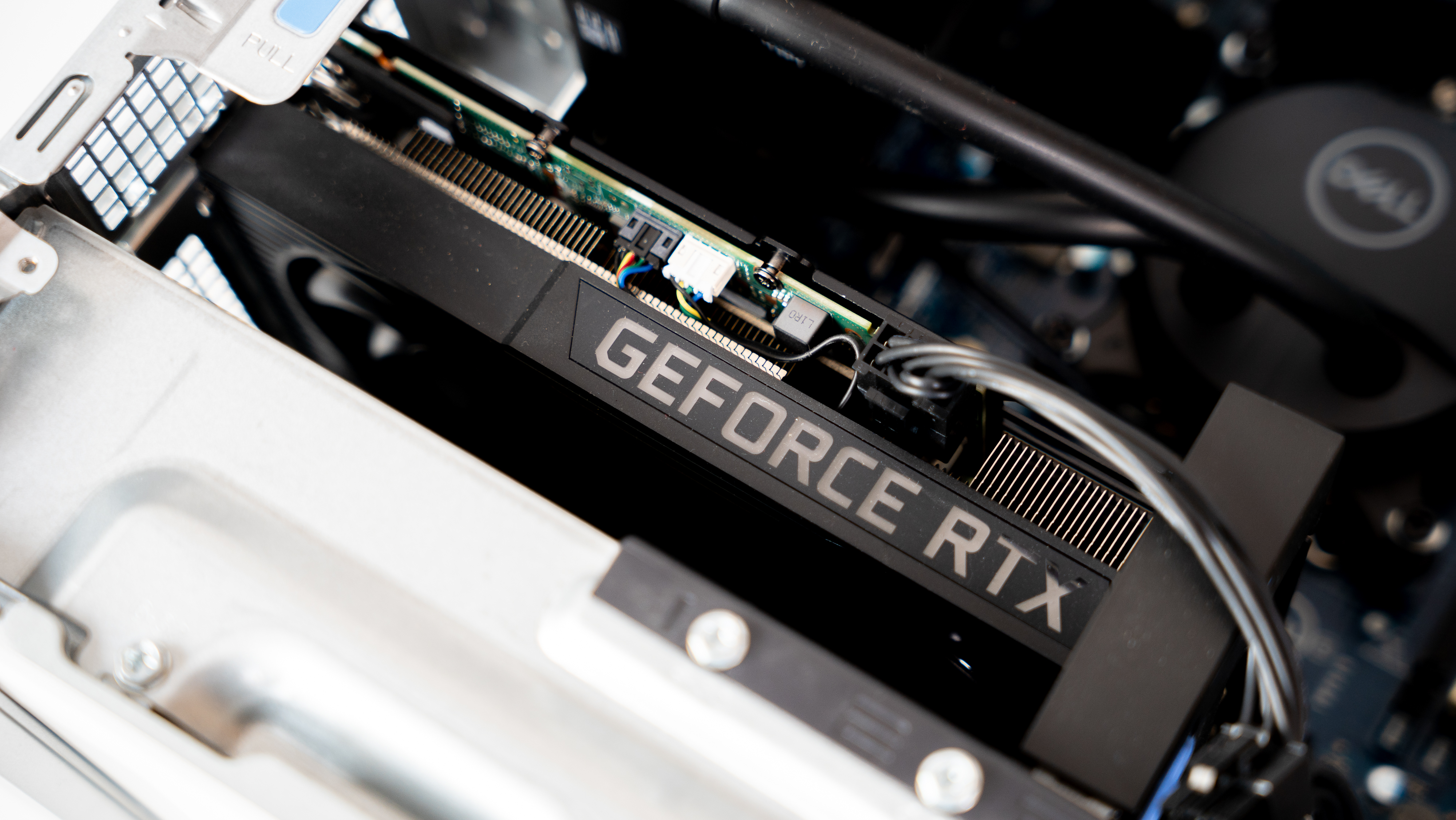 以后期设计师的角度看DELLXPS8950到底怎么样？