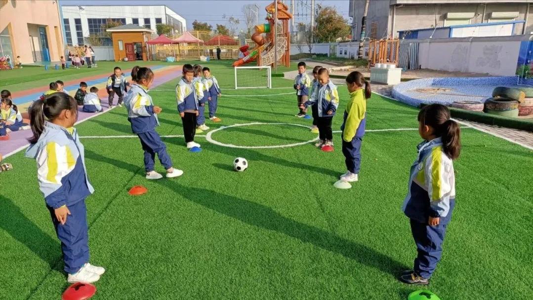 阜南县田集镇中心小学足球队比赛,阜南足球联赛