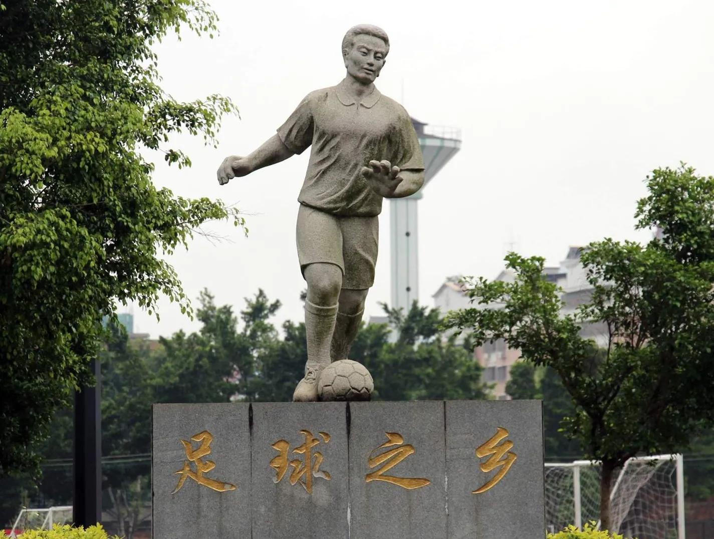 中国女足解说词诗句,中国女足的说说