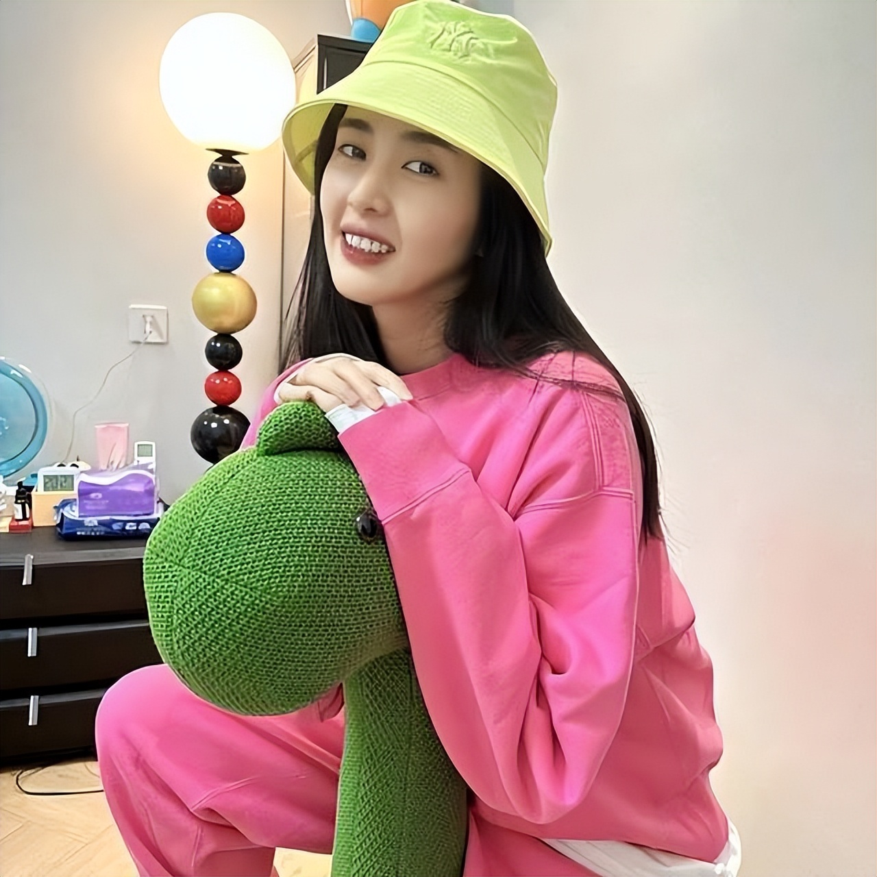 中国女足球守门员,足球美女新年祝福