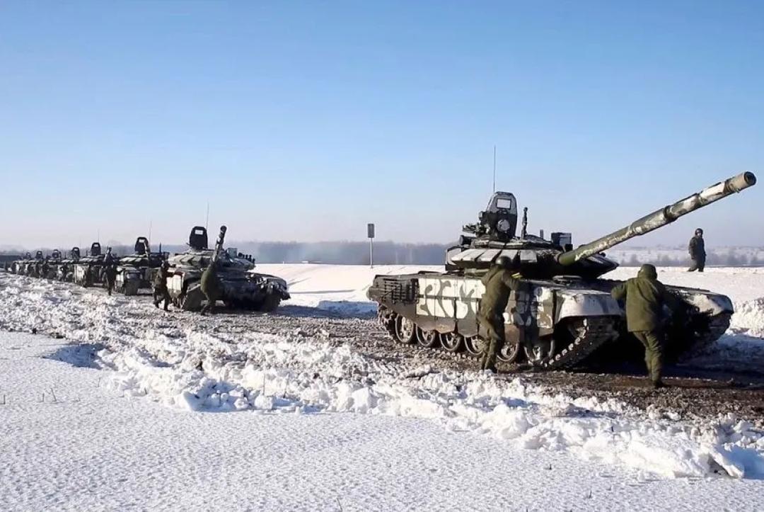 “开战日”直播撤军,听说这次俄乌最激烈的“战场”在中国微博?