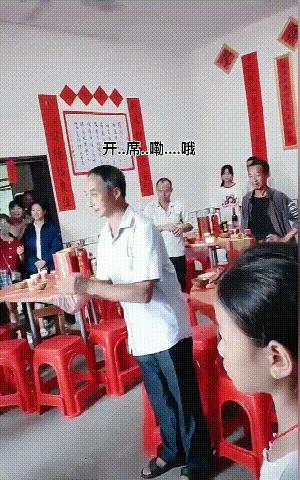 丝袜上可以纹身吗,穿丝袜能看出来纹身吗