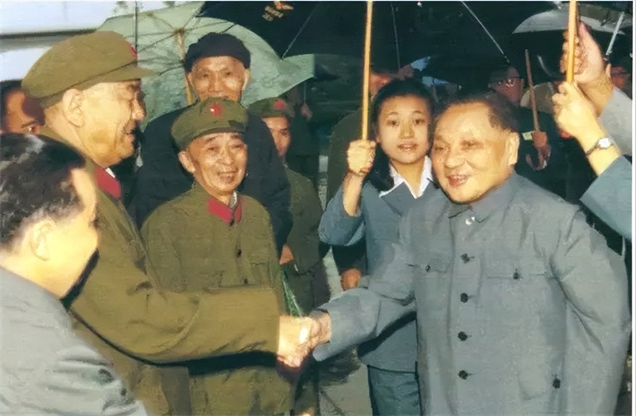 73年，尤太忠给*小平邓**送去5条中华烟，*小平邓**：你还敢来看我？