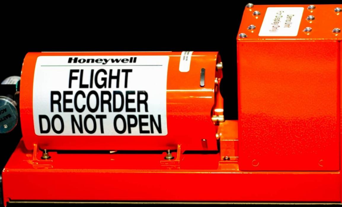 美国媒体报道中国飞机失事情况,最新客机坠毁事件详情