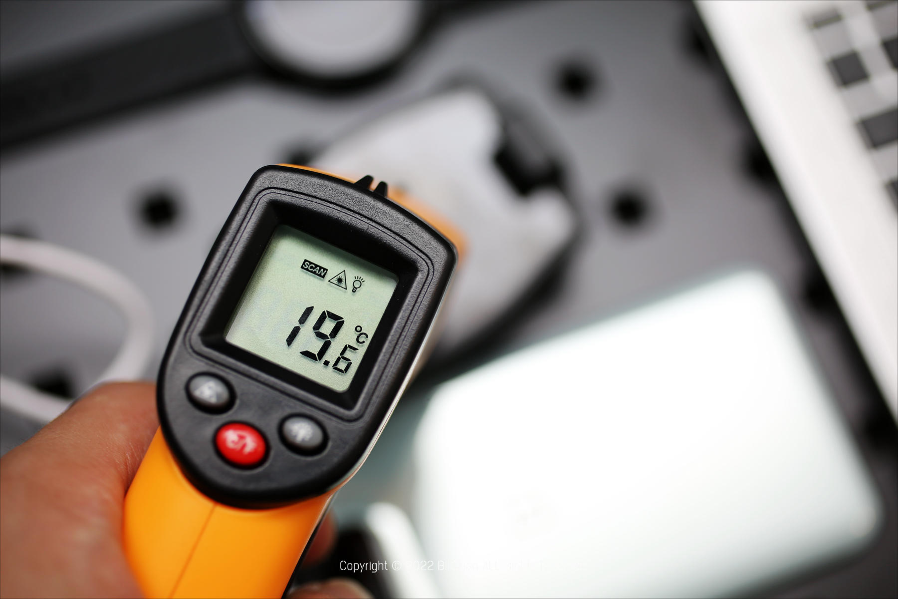 一加18w能压住骁龙888吗,一加散热背夹能不能压住骁龙8